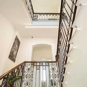 Le Sui Colli 2 Guest house